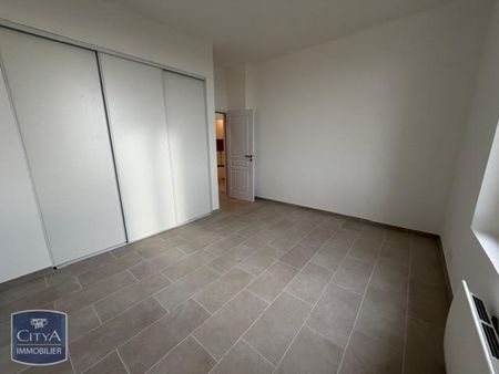 Location Appartement 3 pièces 74m² NICE 06100 - Photo 2