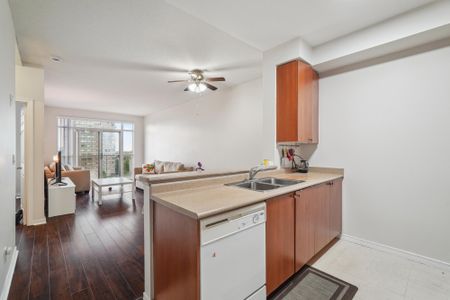 For Lease - 3650 Kingston Road Unit# 926, Toronto, Ontario - Photo 3