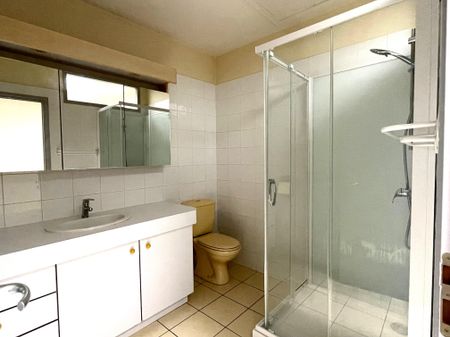 Location Appartement 2 pièces 50m² ETOILE SUR RHONE 26800 - Photo 2