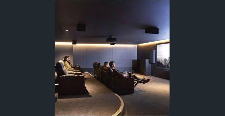 Skyline Executive 2BR |West Side Place – Furnished ( 3–6 months) - Photo 5