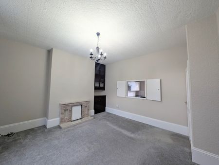 5 bedroom house to rent - Photo 2