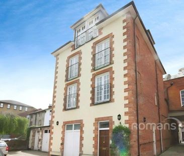 3 bedroom flat to rent - Photo 6