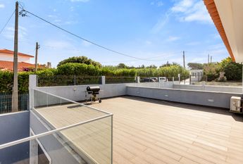 5 Bedroom House with swimming pool, Praia Grande, Sintra