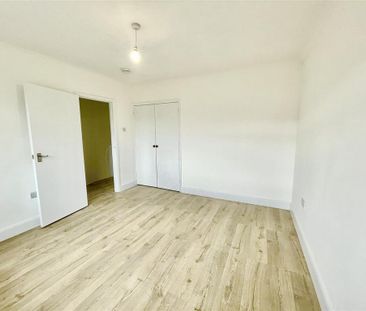 3 bedroom end of terrace house to rent - Photo 1