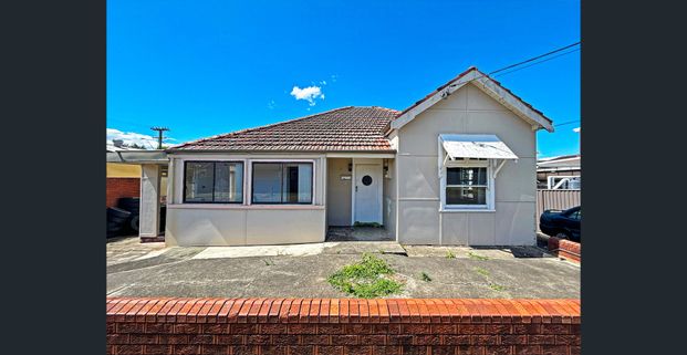 4 Bedroom Home including Water - Photo 1