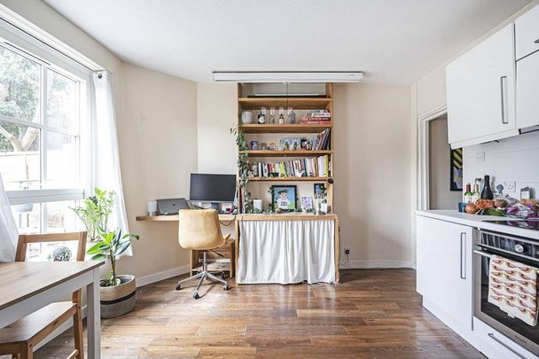 1 bedroom flat to rent - Photo 1