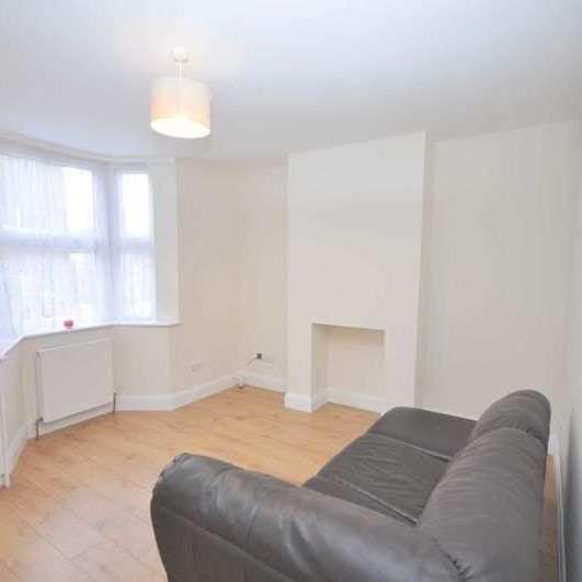 Addison Road, Chesham, HP5 - Photo 1