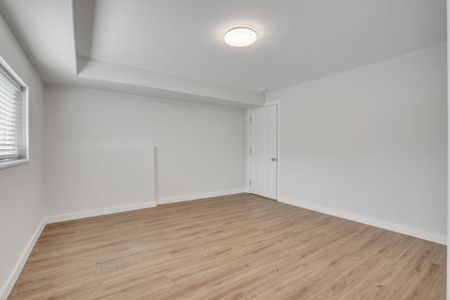 For Lease - 192 Edgehill (Lower) Drive, Barrie, Ontario - Photo 2