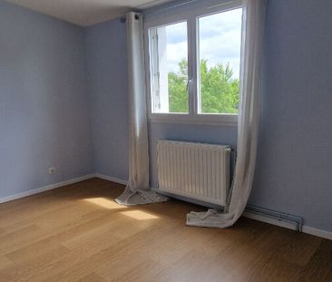Location Maison 6 pièces 92m² - Photo 2