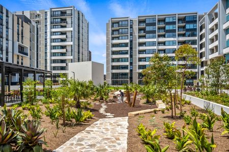 MODERN 1 BED SITUATED IN A DESIGNER COMPLEX WITH TOP FACILITIES - Photo 4