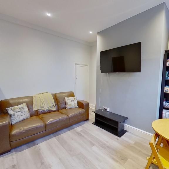 4 bedroom house to rent - Photo 1