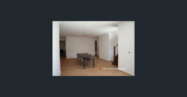 New generation studio living - at its best! Private bathroom, utilities included. - Photo 1