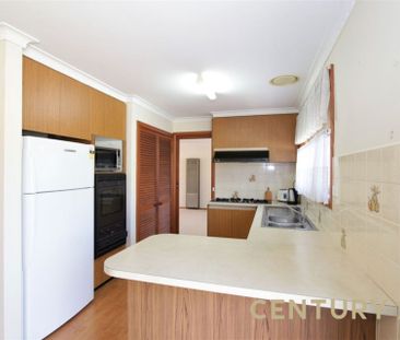 Spacious Living in Great Location&excl; - Photo 1