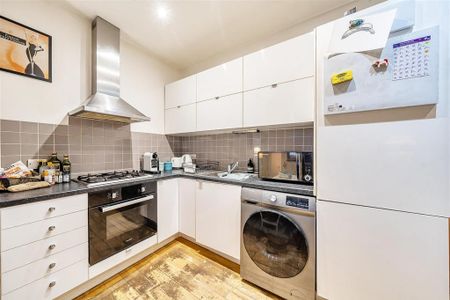 1 bedroom flat to rent - Photo 4