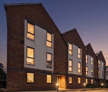 2 bedroom flat to rent - Photo 2