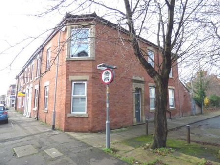 Room 2, 1a, Elmsley Street, Preston - Photo 2