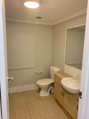 Resort-Style Ground Floor Apartment - Photo 1