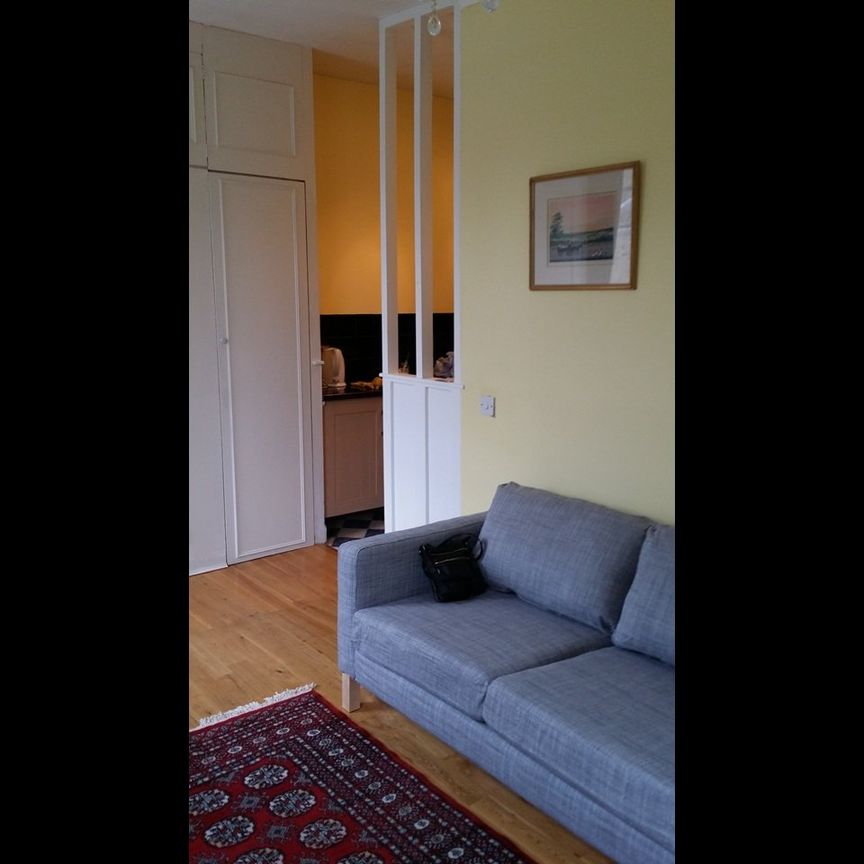 Studio Flat, London, W14 - Photo 1