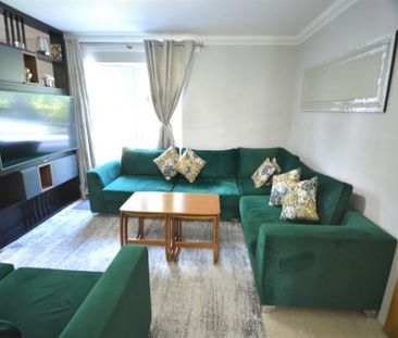 4 Bedroom Detached To Let - Photo 2