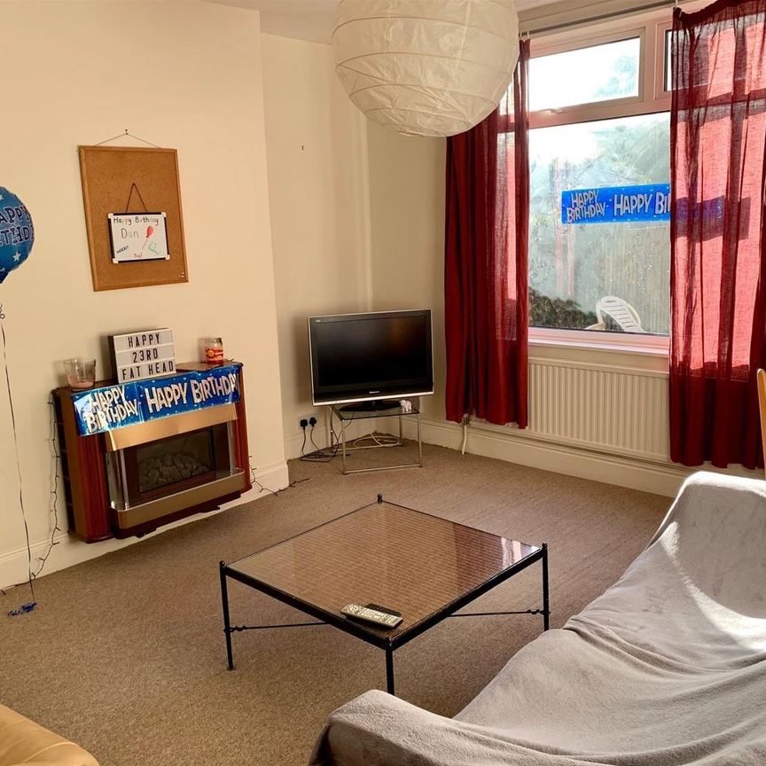 College Road, Fishponds, Bristol - Photo 1