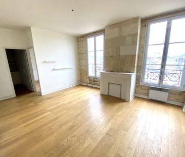 CHARTRONS - 2 CHAMBRES ET VUES DEGAGEES - 850 € - Photo 2