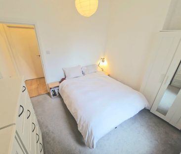 1 Bed Flat, York Road, BN3 - Photo 3