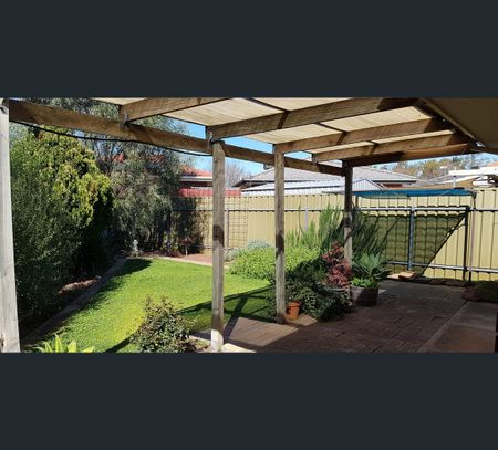 2/11 Clancy Road, Paralowie, SA 5108 - Photo 3