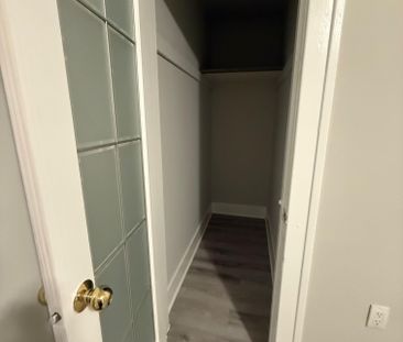 For Lease - 572 Oak Avenue, Windsor, Ontario - Photo 5