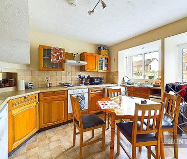 4 bedroom terraced house to rent - Photo 5