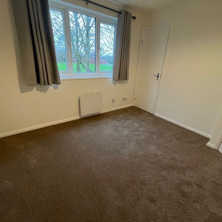 Golf View, Preston - Photo 1