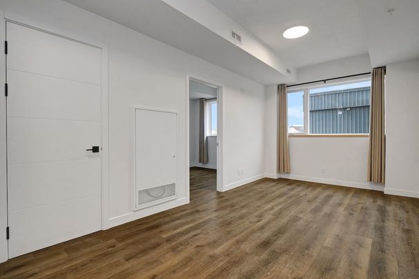 For Lease - 399 Winston Avenue Unit# 701, Carlingwood - Westboro and Area, Ontario - Photo 1