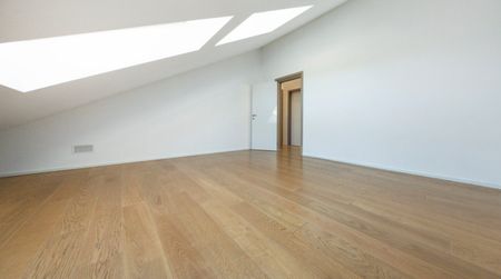 Hornussen / 5.5-room attic apartment on the right - Photo 3