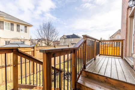 For Lease - 2314 Natasha Circle, Oakville, Ontario - Photo 2