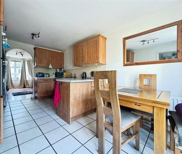 3 bedroom semi-detached house to rent - Photo 6