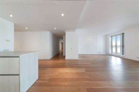 A well appointed 3 bedroom 5th floor apartment located within this prestigious, 5* riverside development. Benefits include river views, 24hr security, allocated parking and communal gardens. - Photo 2