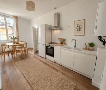 Location Appartement 3 pièces 113m² LYON 2ème - Photo 5