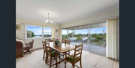 Your New Family Home - Photo 2