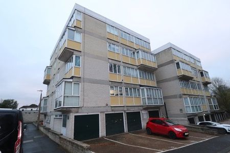 Cameron Close - Brentwood, Property for rent - Photo 5