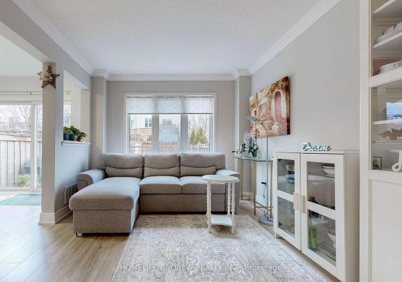 Condo Townhouse For Lease | N9255432 - Photo 1