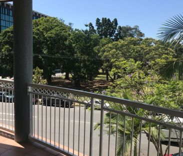 “2 Bedroom Unit in the Heart of South Brisbane!” - Photo 3