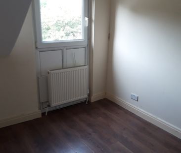 1 Bed Flat, Cleveland Road, M8 - Photo 2