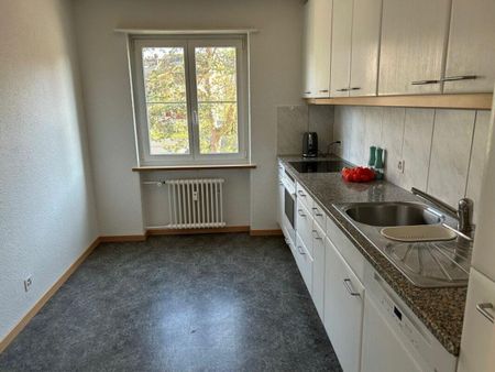 Charming 4.5-room apartment in a quiet location - Photo 2