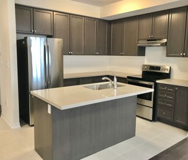 For Lease - 58 Boiton Street, Richmond Hill, Ontario - Photo 4