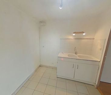 Appartement T3 A Louer - Lyon 2eme Arrondissement - 57.12 M2 - Photo 1