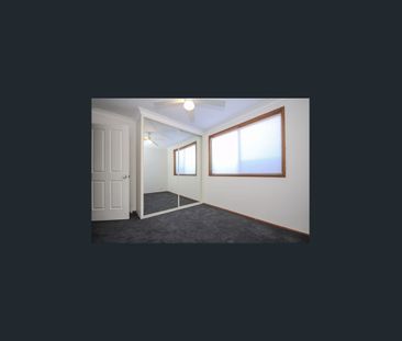 Spacious Home in Private Position - Photo 4