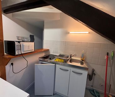 Location Appartement 2 pièces 16m² - Photo 1