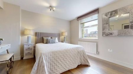 St. Johns Wood Park, London, NW8 6NJ - Photo 3