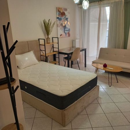Studio/Γκαρσονιέρα για ενοικίαση - Κυψέλη, - Photo 2
