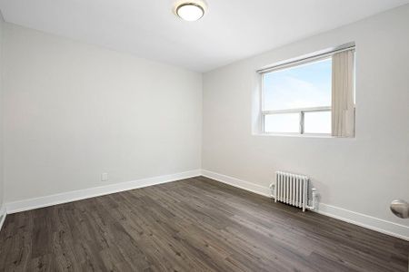 Craigton Drive Apartments - Photo 2