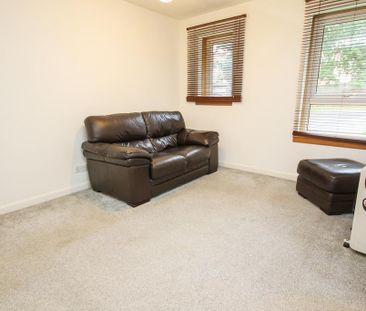 1 bedroom ground floor flat to rent - Photo 4